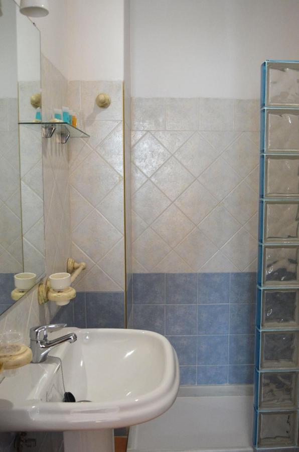 Hostal Dona Antonia Hotel Punta Umbria Ngoại thất bức ảnh