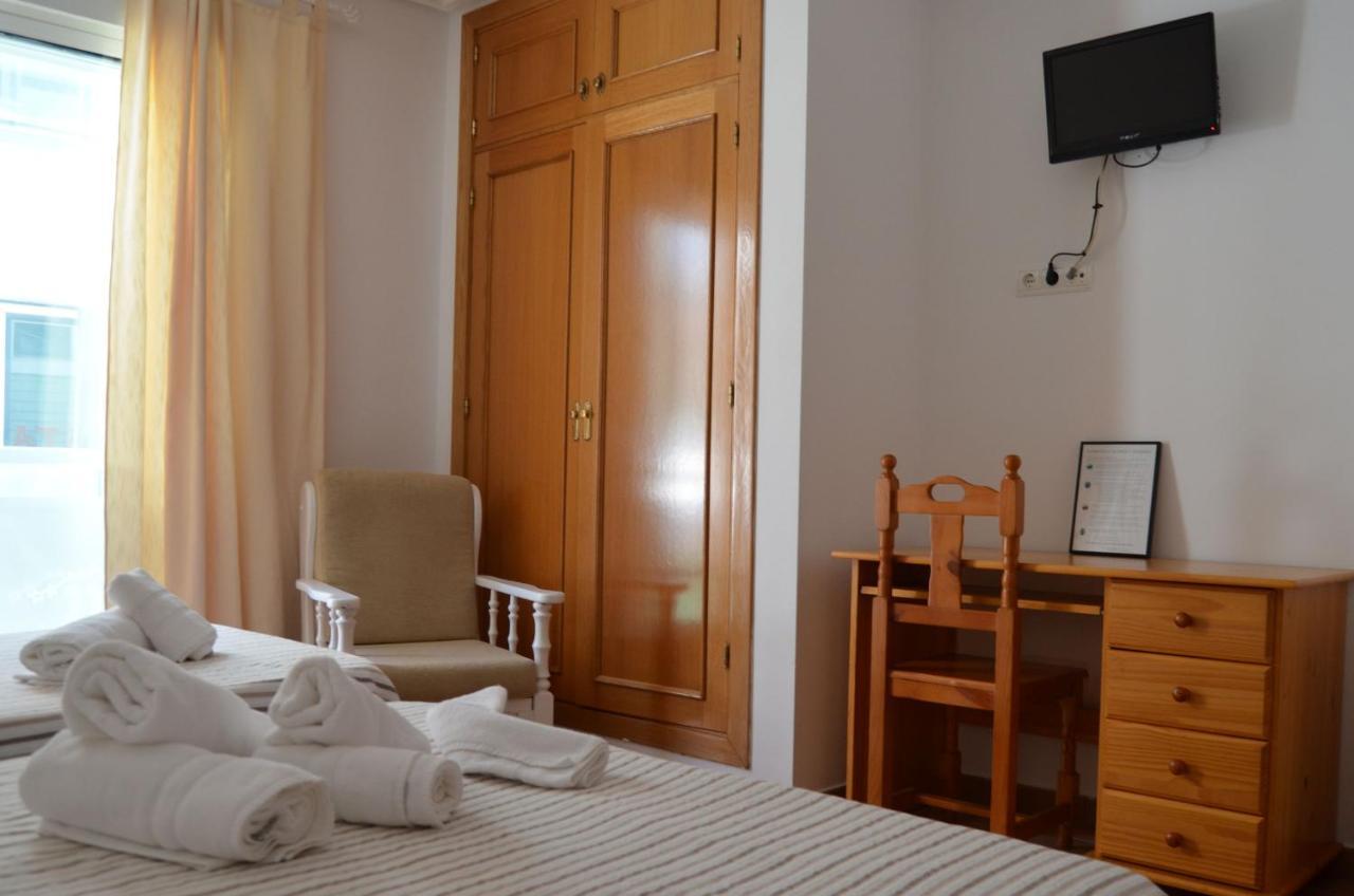 Hostal Dona Antonia Hotel Punta Umbria Ngoại thất bức ảnh