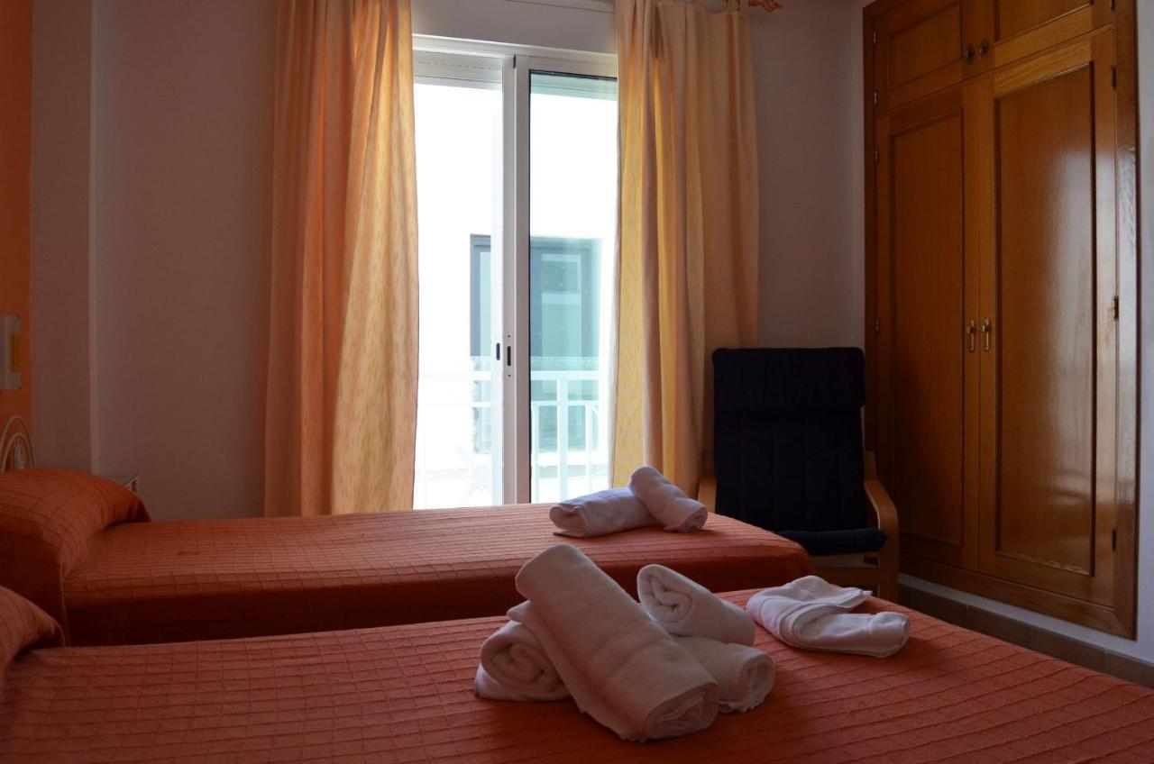 Hostal Dona Antonia Hotel Punta Umbria Ngoại thất bức ảnh